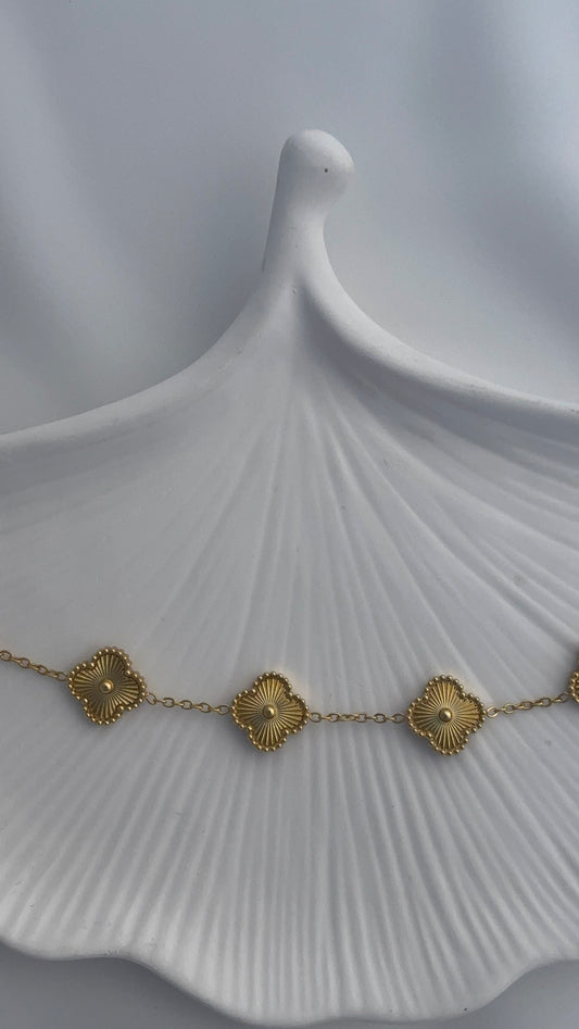 Radiant Gold Petal-Link Bracelet