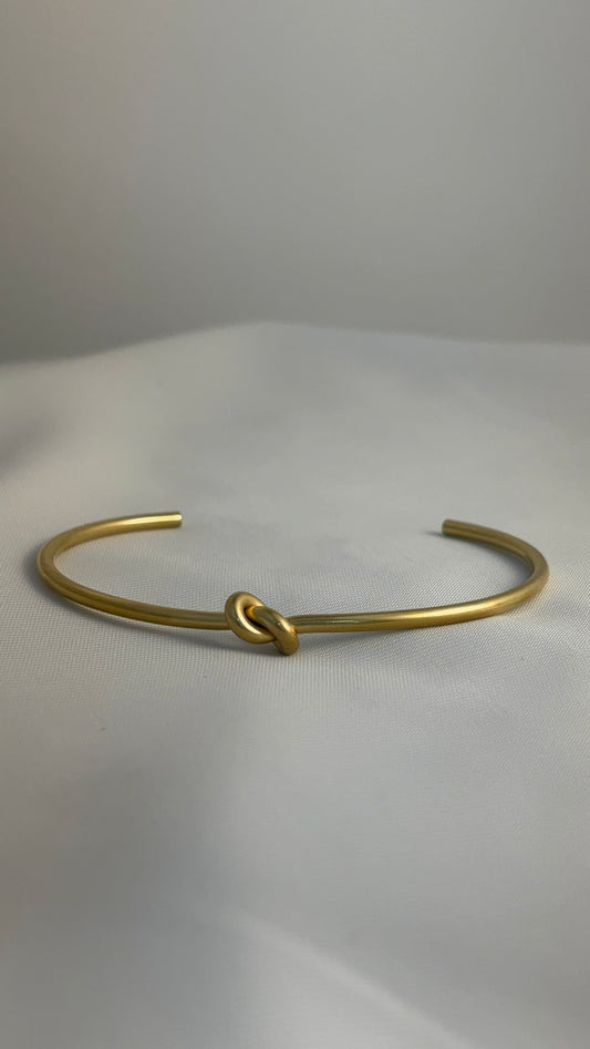 Golden Bond Knot Bangle